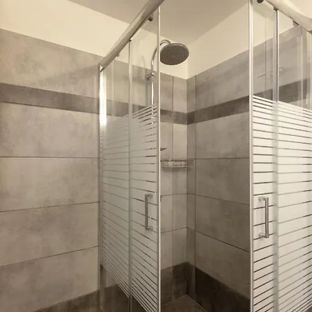 Prime Location 2 Bedroom Next To The Acropolis *